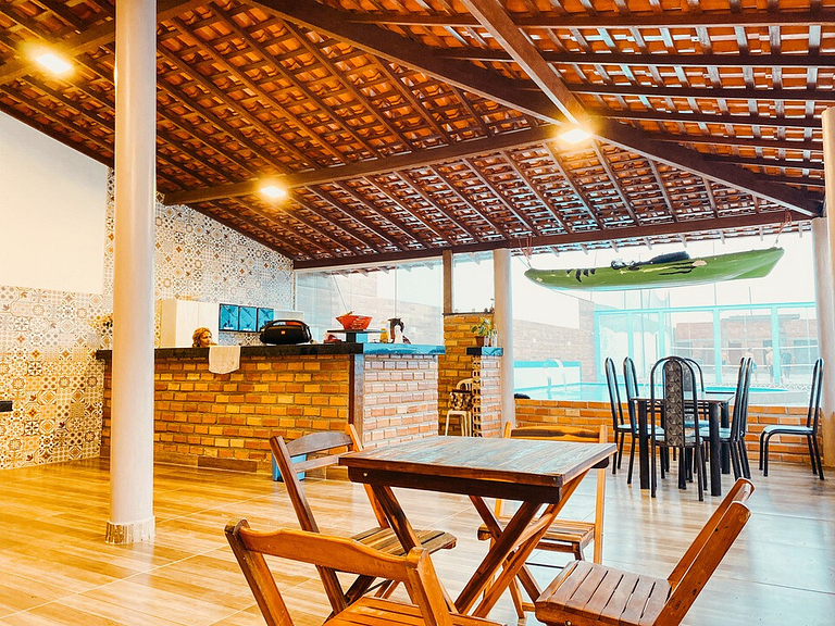 Suite Faília cama casal e 2 Beliches- 6 hospedes